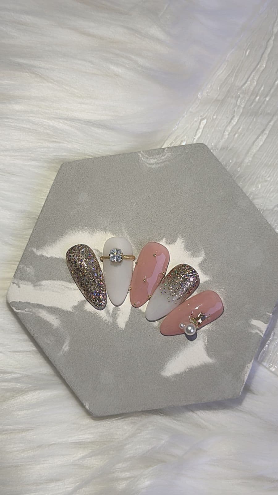Pearl & glitter nail set
